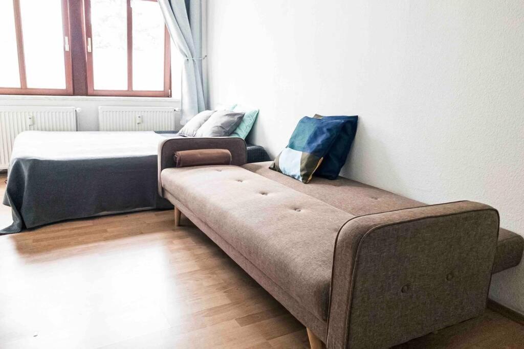 Top moderne Wohnung in Leipziger Altbau - Netflix inklusive Exterior foto