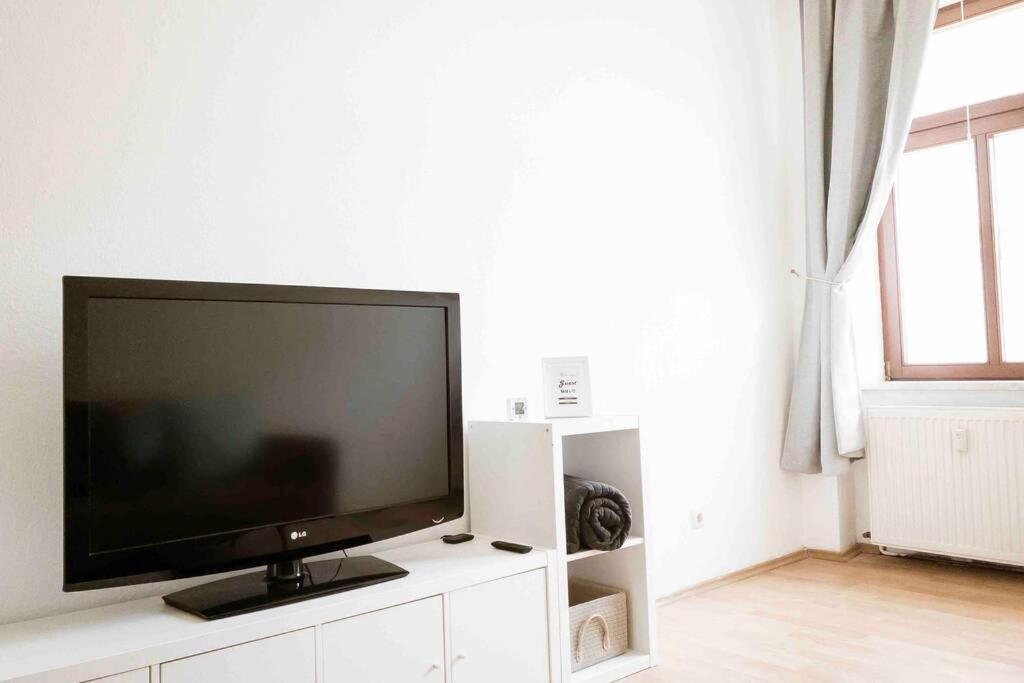 Top moderne Wohnung in Leipziger Altbau - Netflix inklusive Exterior foto